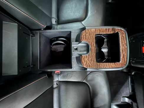 Used 2020 Nissan Armada Platinum w/ Captain's Chairs Package AWD/4WD image 24