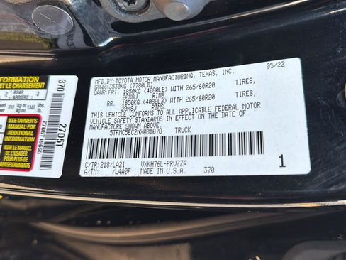 Used 2022 Toyota Tundra Platinum w/ Advanced Package image 39