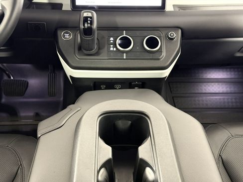Used 2024 Land Rover Defender 110 S AWD/4WD image 16