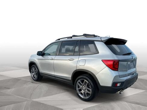 Used 2023 Honda Passport EX-L image 6