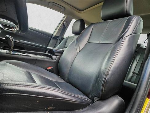 Used 2016 Toyota Avalon XLE Premium image 10