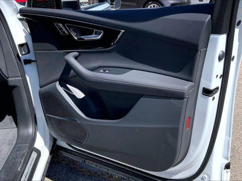 Used 2025 Audi Q7 3.0T Prestige image 21