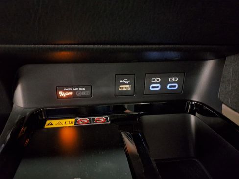 New 2026 Toyota Camry XLE AWD/4WD image 16