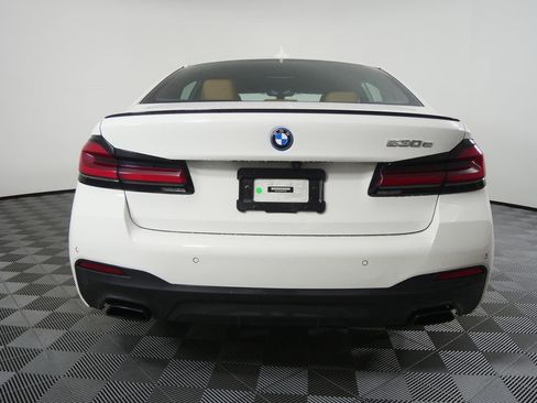 Certified 2023 BMW 530e w/ Executive Package image 4