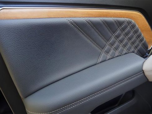 New 2026 GMC Canyon Denali image 24