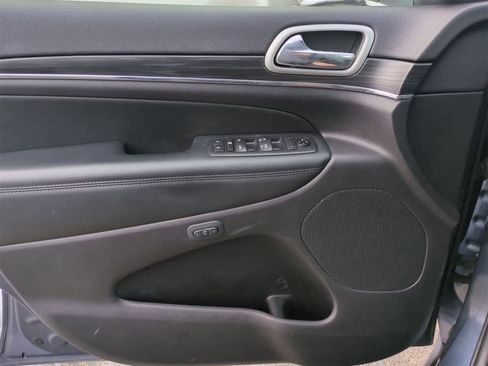 Certified 2019 Jeep Grand Cherokee Limited image 30