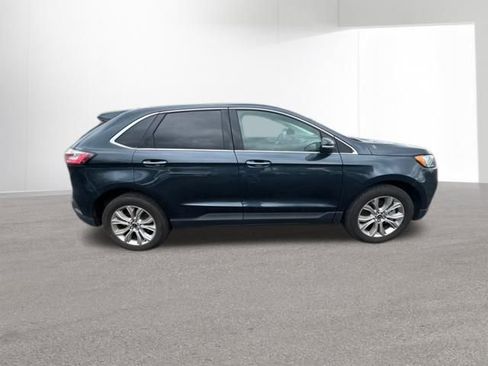 Used 2024 Ford Edge Titanium AWD/4WD image 2