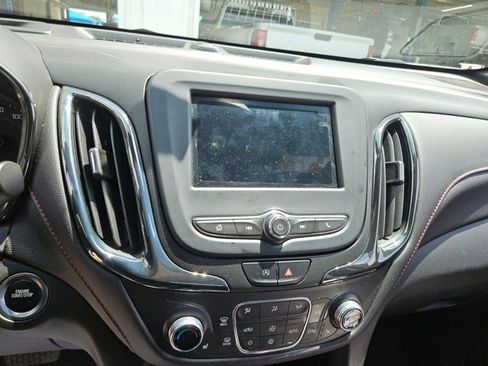 Used 2022 Chevrolet Equinox RS AWD/4WD image 16