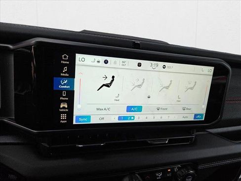 New 2025 Jeep Gladiator Rubicon w/ Safety Group image 18