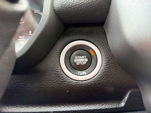 Used 2025 RAM 2500 Laramie image 21