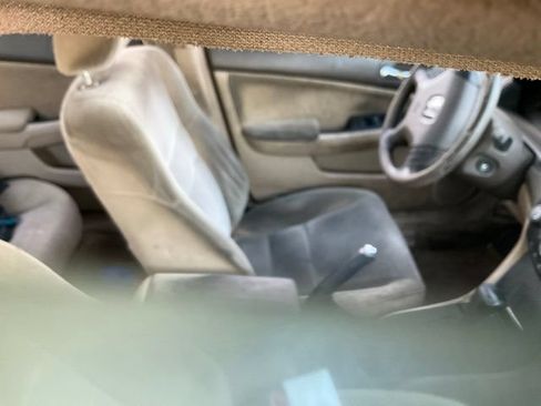 Used 2004 Honda Accord LX image 3