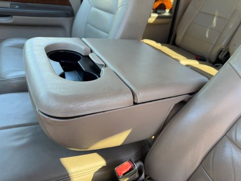 Used 2004 Ford F250 Lariat image 21