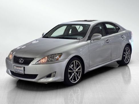 Used 2008 Lexus IS 250 w/ Premium Pkg RWD image 3