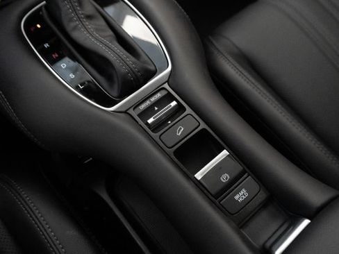 Used 2025 Honda HR-V EX-L image 12