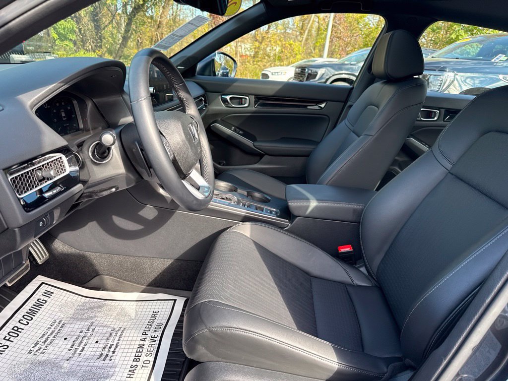Used 2025 Honda Civic Sport Touring image 9