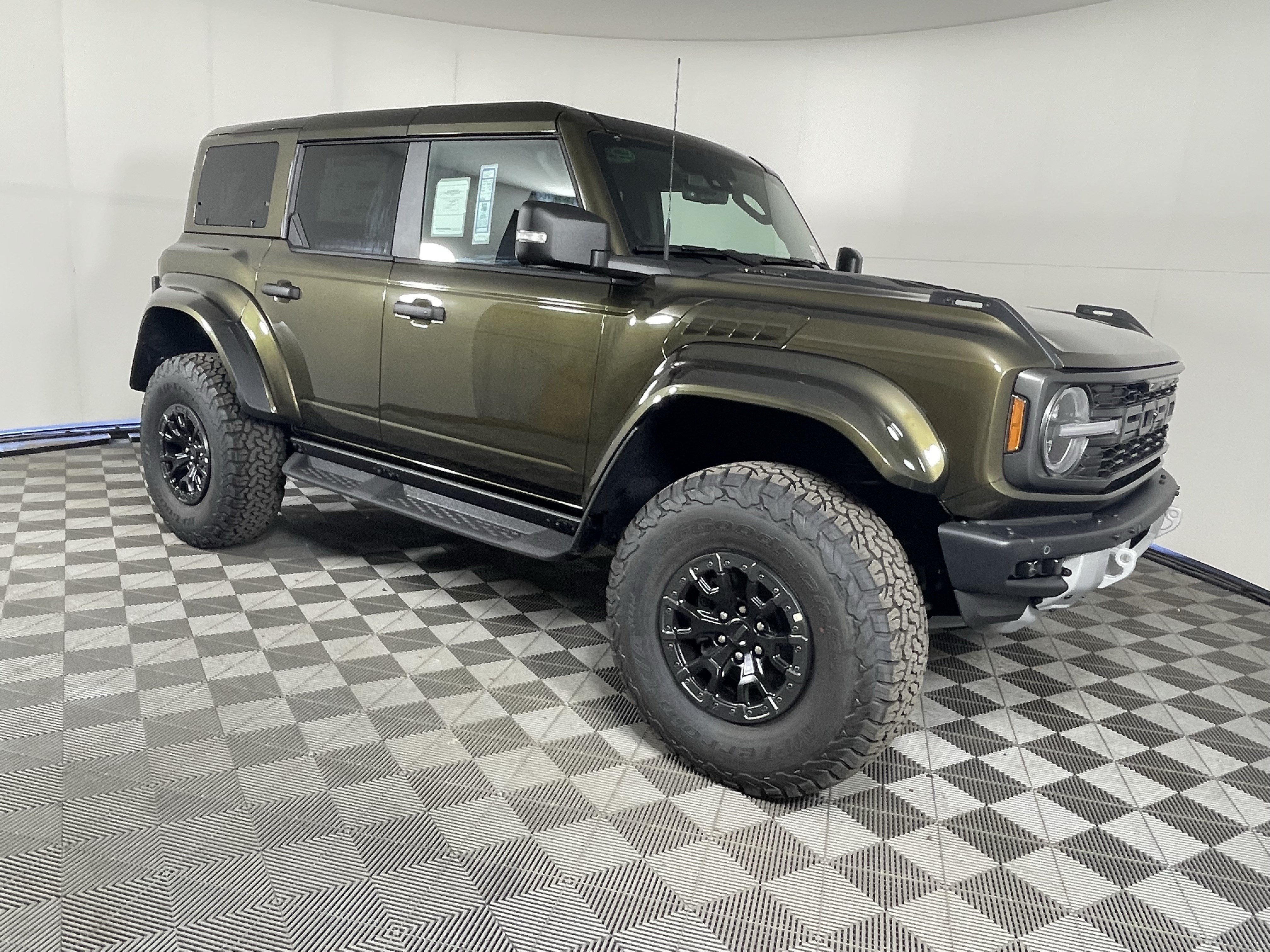 New 2026 Ford Bronco Raptor w/ Interior Carbon Fiber Pack AWD/4WD image 7