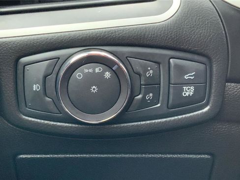 Used 2020 Ford Edge SEL w/ Convenience Package image 17