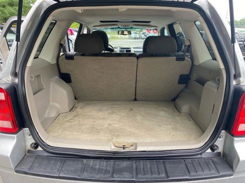 Used 2009 Ford Escape XLT image 10