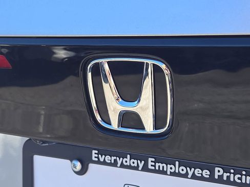 Used 2025 Honda Accord LX image 30