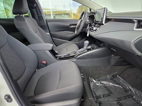 Used 2021 Toyota Corolla LE w/ Carpet Mat Package (TMS) FWD image 19