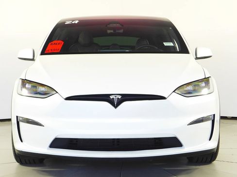 Used 2024 Tesla Model X AWD/4WD image 3
