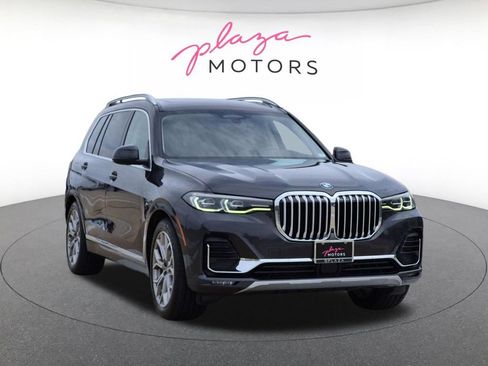 Used 2022 BMW X7 xDrive40i w/ Premium Package AWD/4WD image 3