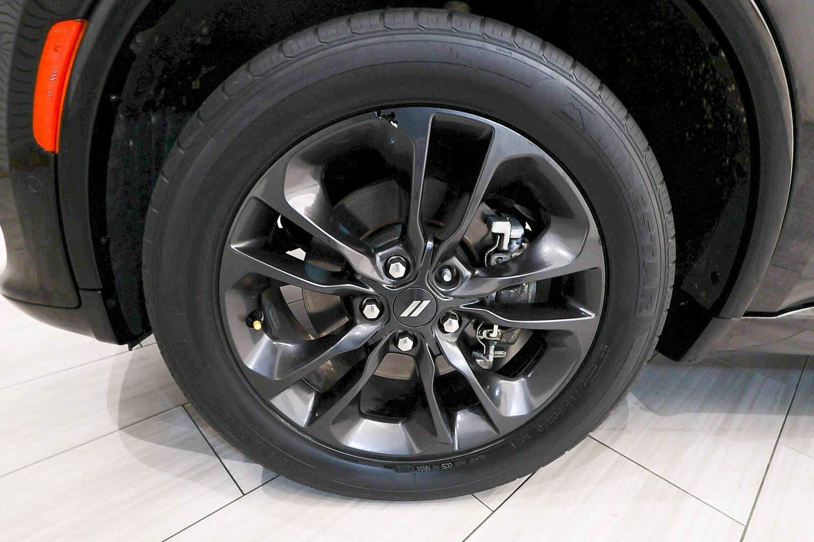 Used 2023 Dodge Durango R/T w/ Hemi Orange Plus Package AWD/4WD image 10