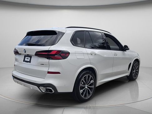 Used 2026 BMW X5 sDrive40i w/ Executive Package RWD image 8