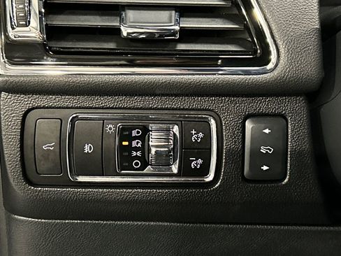 Used 2023 Lincoln Navigator Reserve AWD/4WD image 20