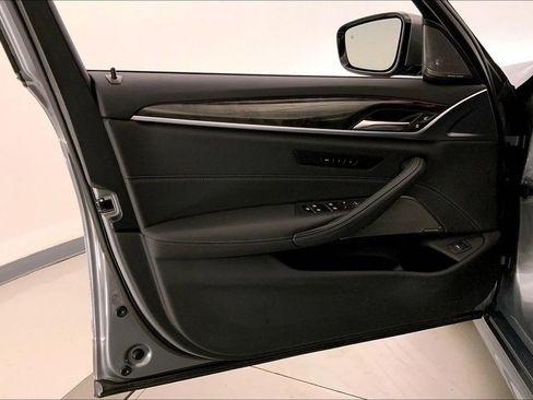 Certified 2023 BMW 530i xDrive w/ M Sport Package AWD/4WD image 24