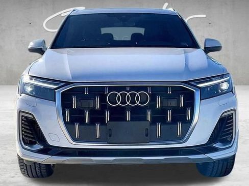 Used 2025 Audi Q7 3.0T Premium Plus AWD/4WD image 3