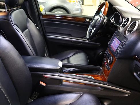 Used 2012 Mercedes-Benz GL 450 4MATIC image 34