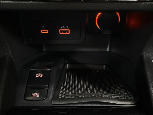 Certified 2024 Nissan Kicks SR w/ SR Premium Package FWD image 24