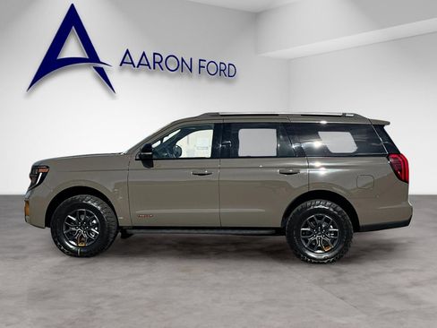 New 2026 Ford Expedition Tremor image 2