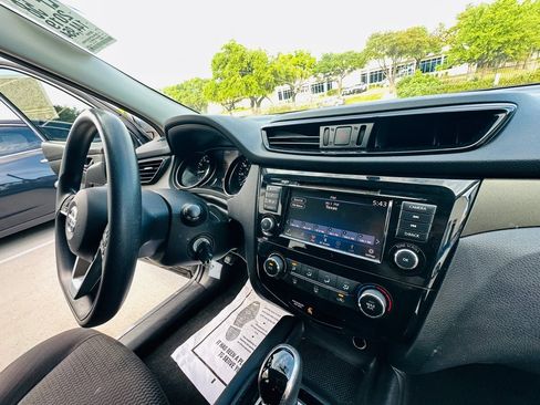 Used 2019 Nissan Rogue Sport S FWD image 27