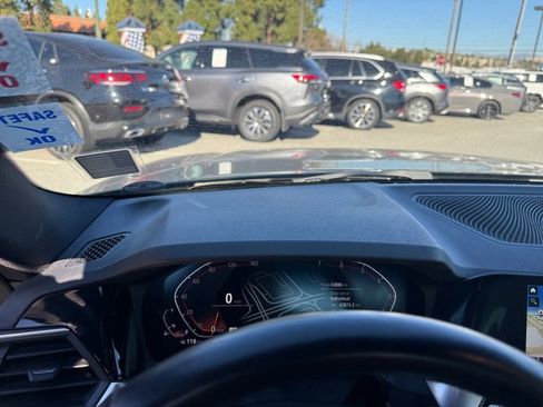 Used 2023 BMW 430i Coupe w/ Premium Package image 25