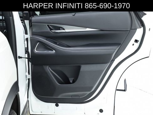 Used 2025 INFINITI QX60 Luxe w/ Black Edition image 33