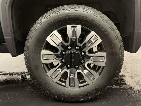 Used 2024 GMC Sierra 2500 Denali w/ Denali Reserve Package AWD/4WD image 28