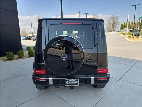 Used 2025 Mercedes-Benz G 550 image 5