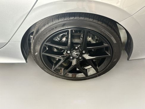 Used 2025 Honda Civic Sport image 11