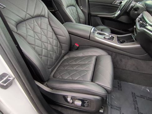 Used 2024 BMW X5 xDrive40i w/ Premium Package image 23