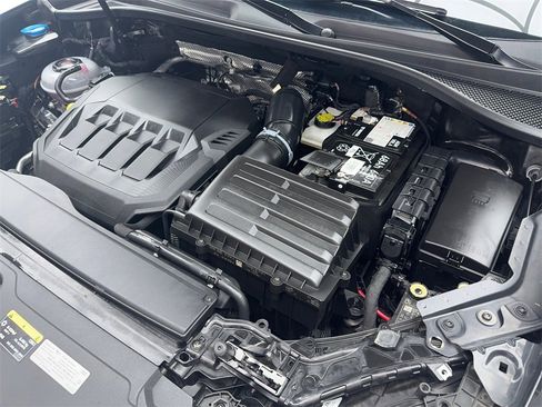 Used 2025 Audi Q3 2.0T Premium image 58