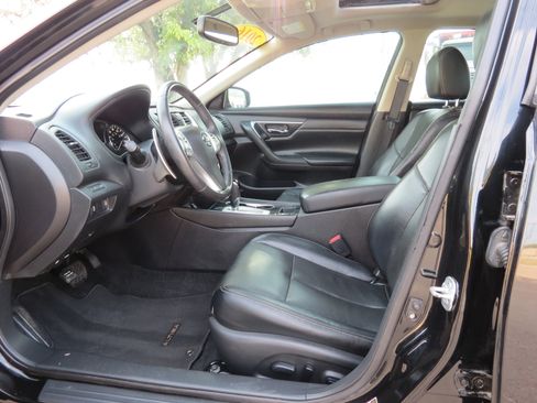 Used 2016 Nissan Altima 3.5 SL image 30