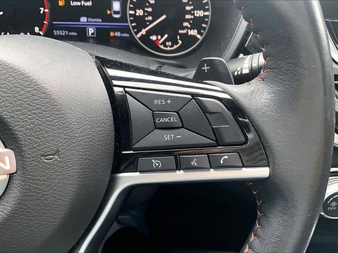 Used 2023 Nissan Altima 2.5 SR w/ SR Premium Package FWD image 17