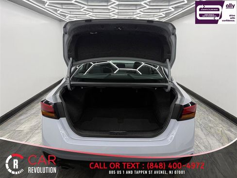 Used 2024 Nissan Altima 2.5 SR image 6