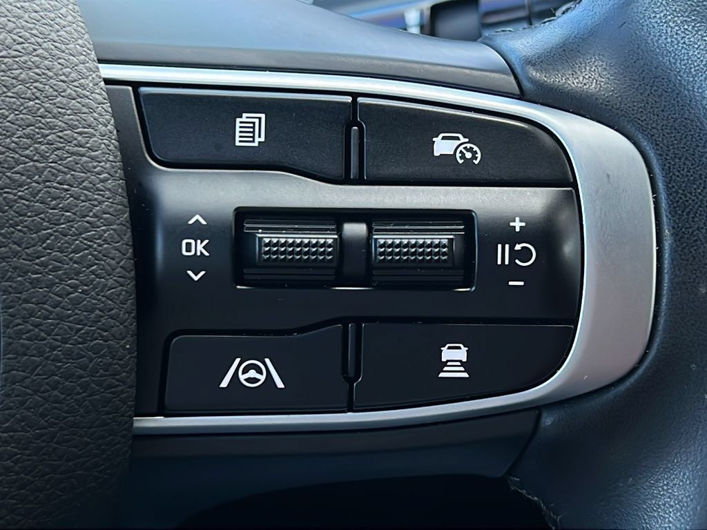 Used 2025 Kia K5 GT-Line w/ GT-Line Premium Package FWD image 21