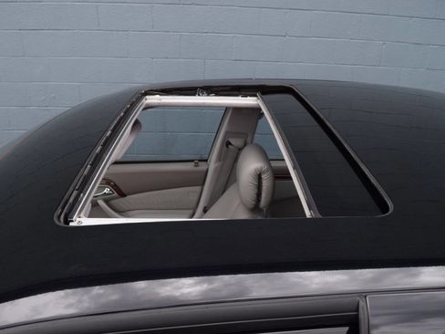 Used 2001 Mercedes-Benz S 500 image 10