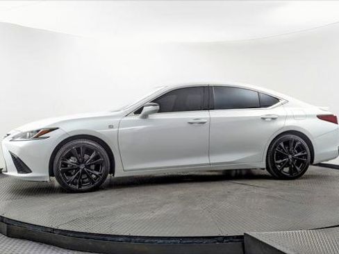 Used 2022 Lexus ES 300h F Sport FWD image 3