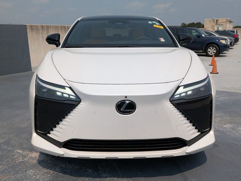 Used 2024 Lexus RZ 300e Premium w/ Accessory Package (Z1) FWD image 8