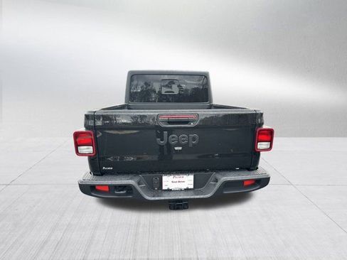 New 2026 Jeep Gladiator Sport image 7